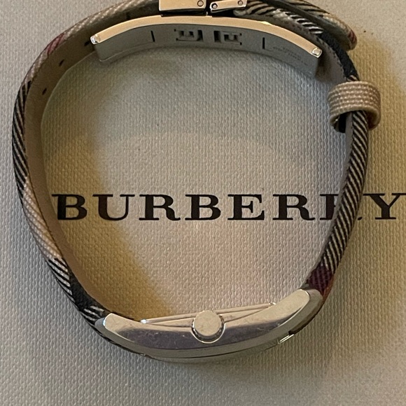 Burberry BU1060 Women’s Swiss Made Rectangular Watch – Nova Check Strap – - Picture 10 of 16